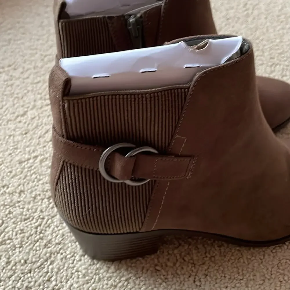 Market & Spruce Ankle Boots - Picture 4 of 5